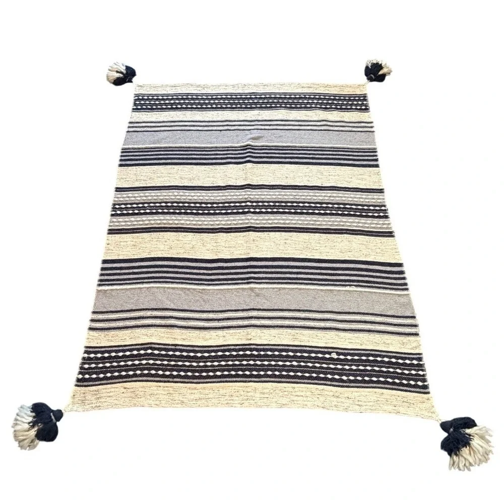 N/A woven striped